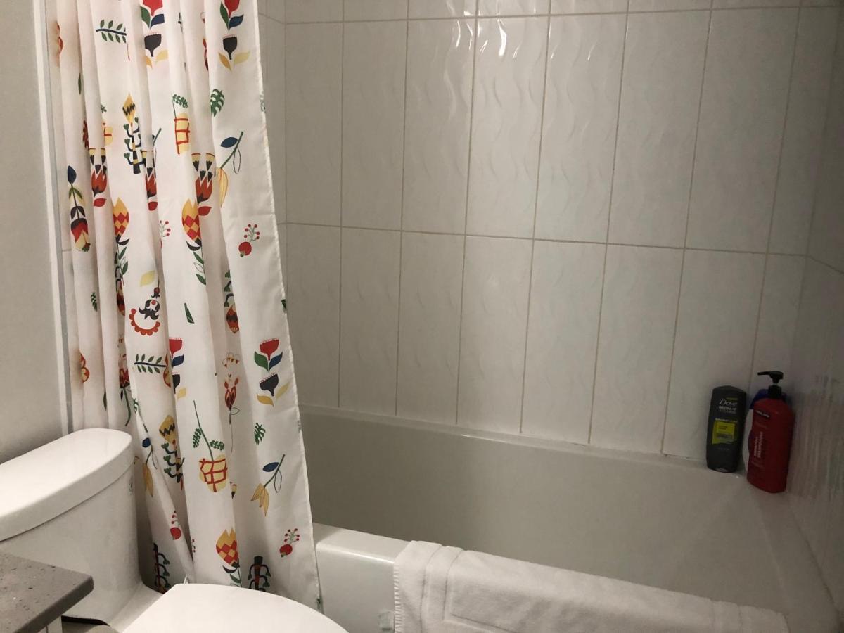 Amicable, Cozy, High Speed Internet, Sleeps 2 Riverview Downtown Apartment YYC Eksteriør billede